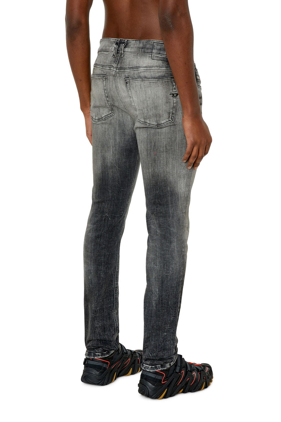 JEANS DIESEL 1983 09E70